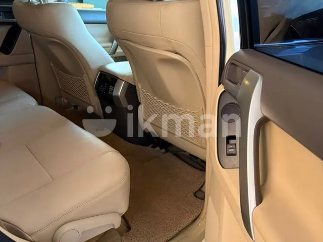 Toyota Land Cruiser Prado 2023 photo 4