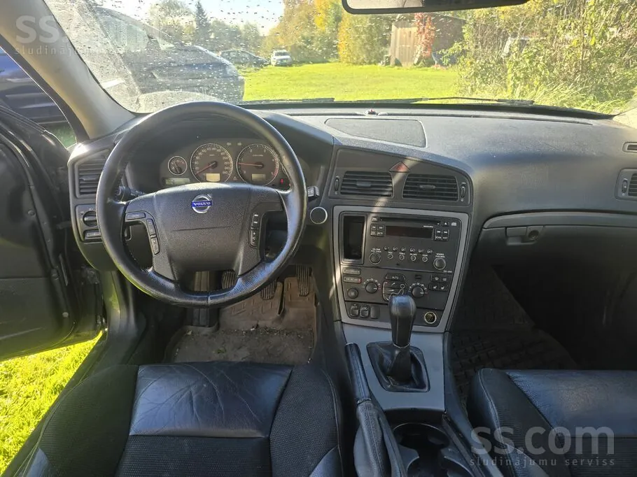 Volvo V70 2004 photo 5