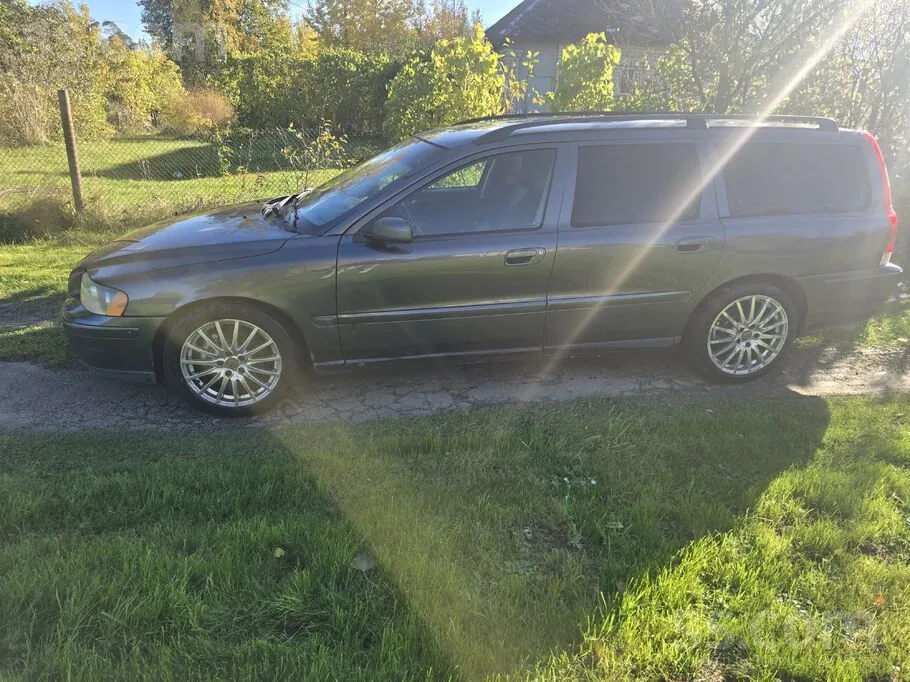 Volvo V70