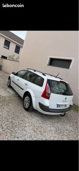 Renault Megane 2008 photo 2