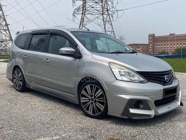 Nissan Grand Livina