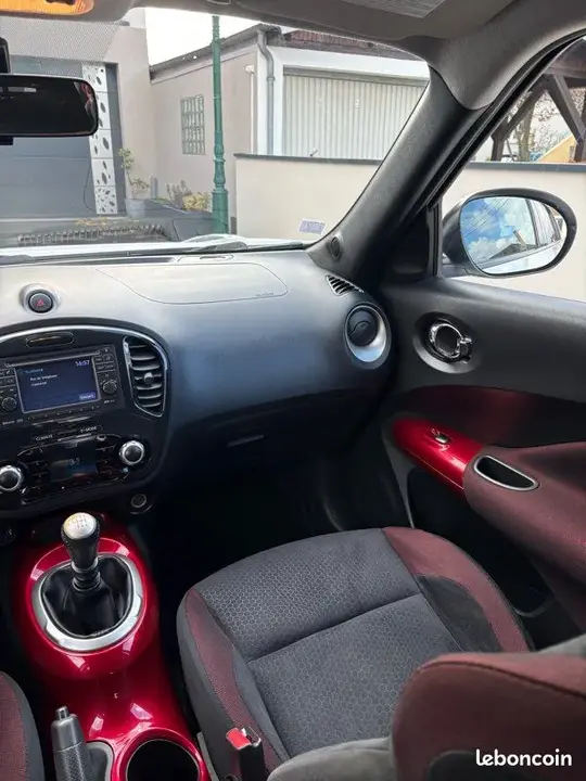 Nissan Juke 2011 photo 4