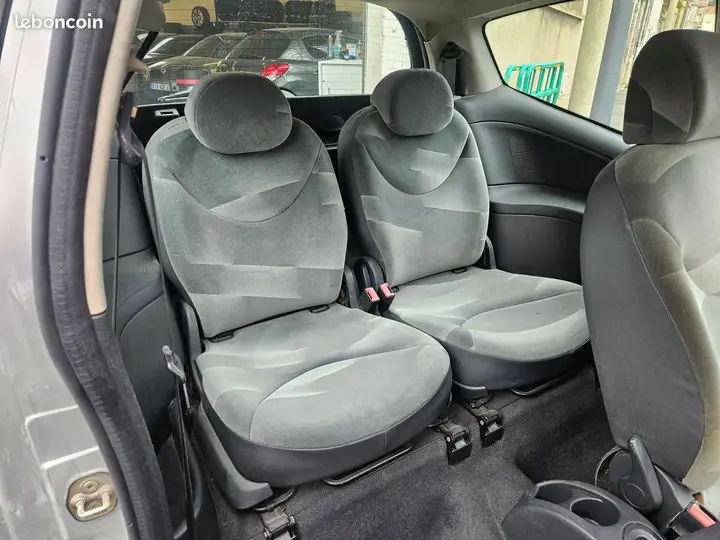Citroen C2 2004 photo 3