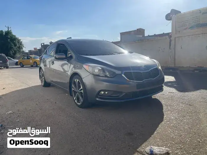 Kia Forte 2014 photo 2