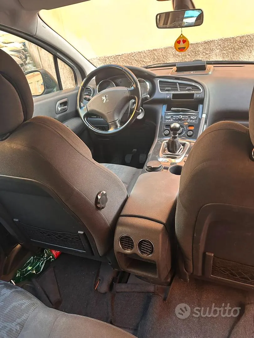 Peugeot 3008 2012 photo 4
