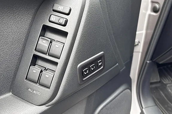 Toyota Land Cruiser 2022 photo 5
