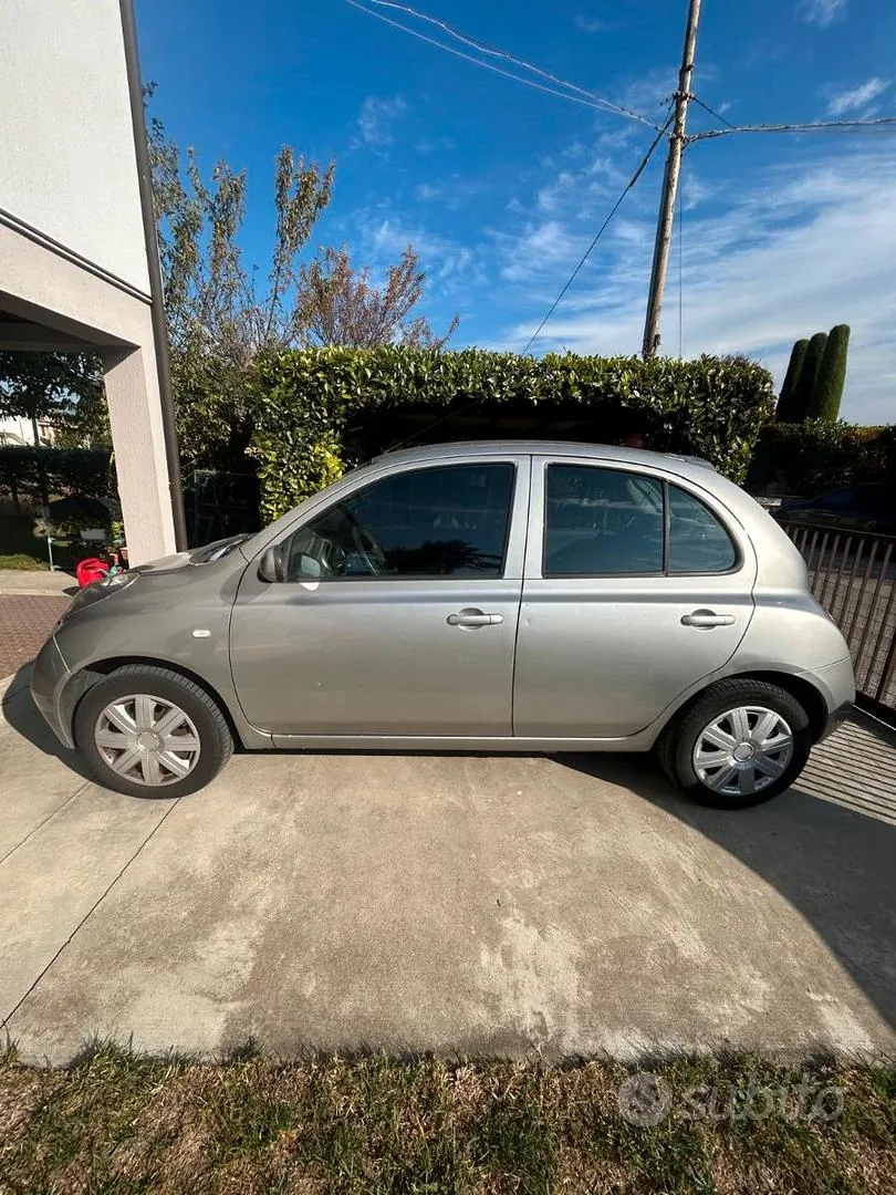 Nissan Micra 2005 photo 3