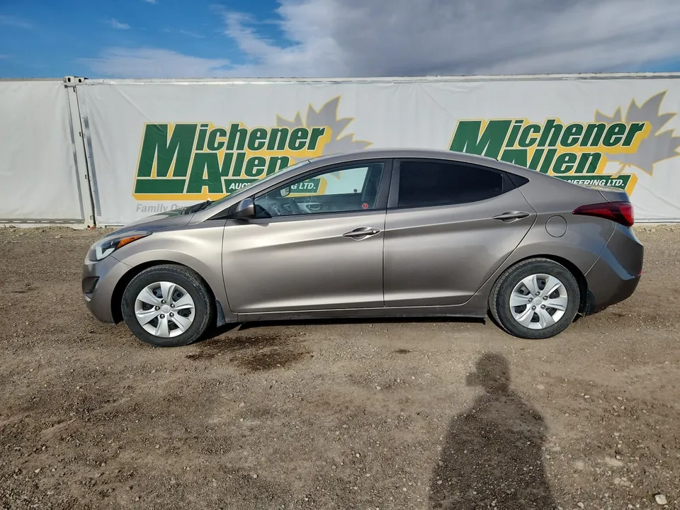 Hyundai Elantra 2015 photo 5