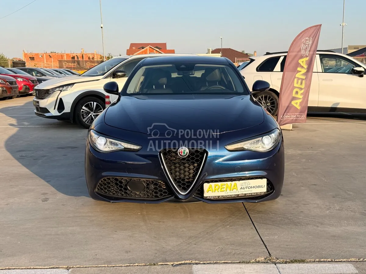 Alfa Romeo Giulia 2017 photo 2