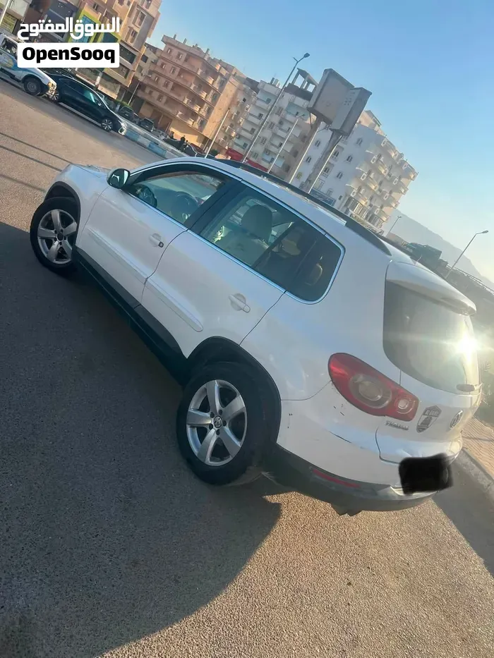 Volkswagen Tiguan 2010 photo 4