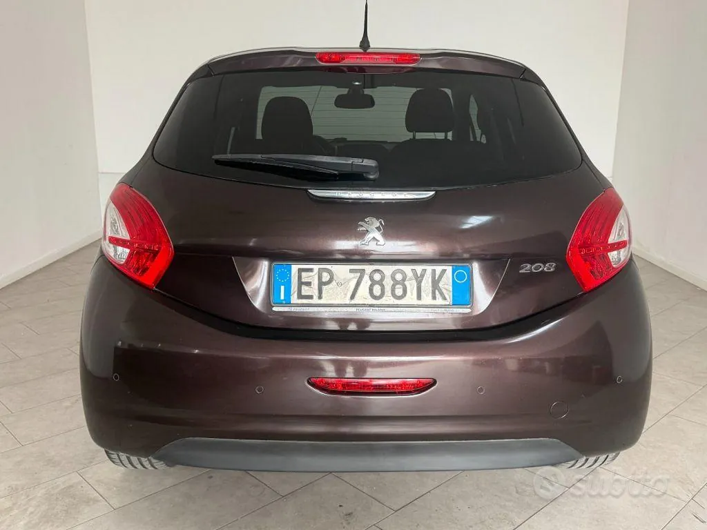 Peugeot 208 2013 photo 5