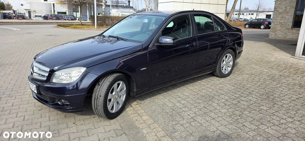 Mercedes-Benz C-Class 2010 photo 2