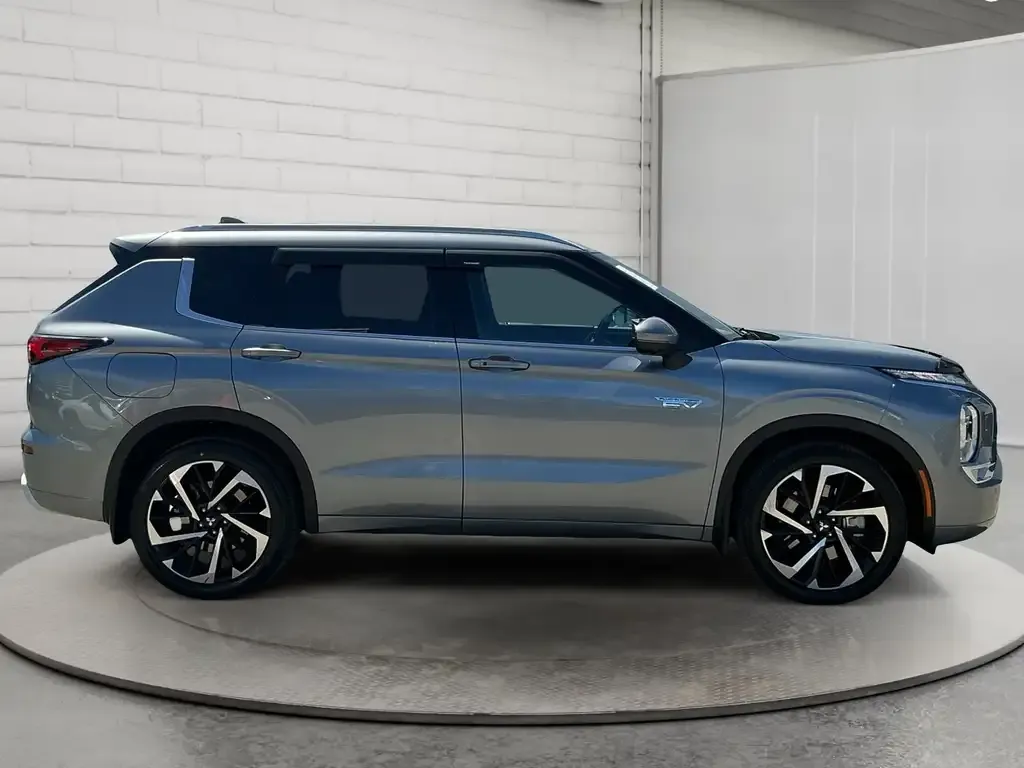 Mitsubishi Outlander 2024 photo 4