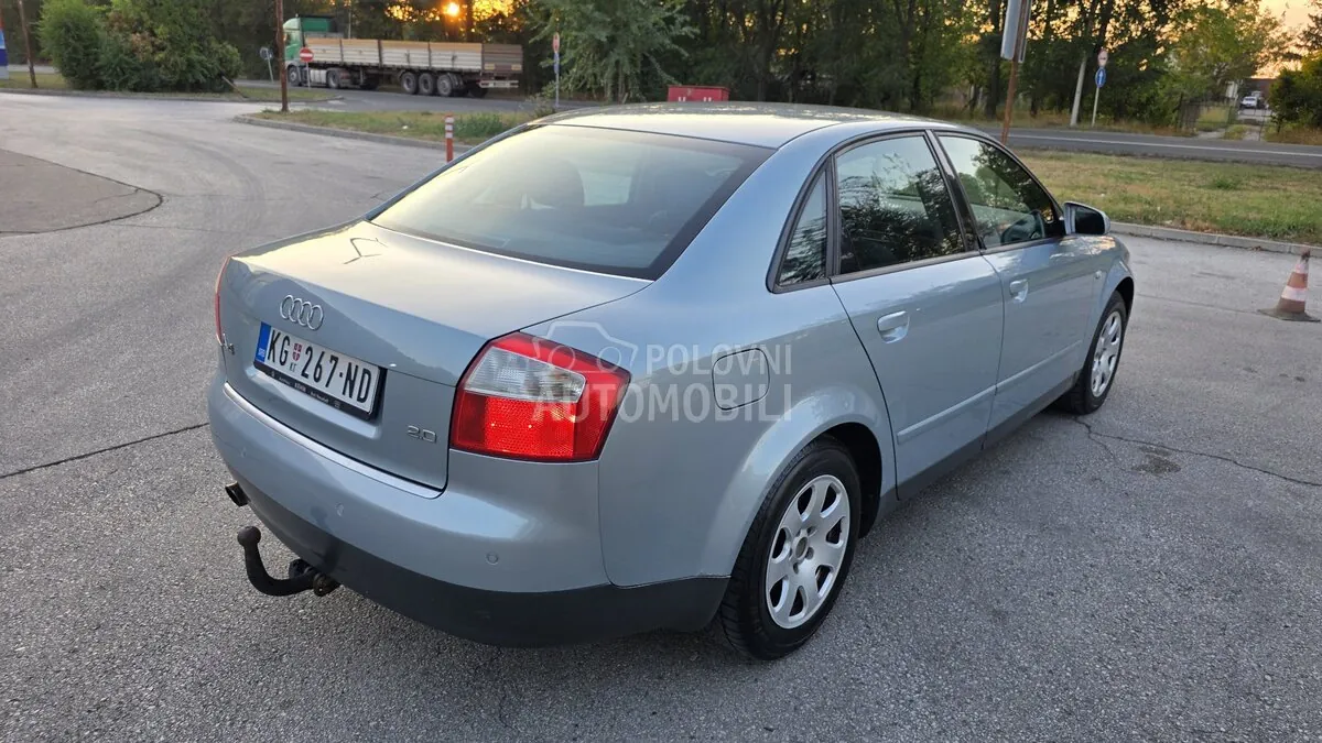 Audi A4 2003 photo 4