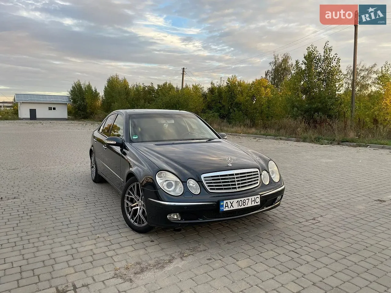 Mercedes-Benz E-Class 2003 photo 5