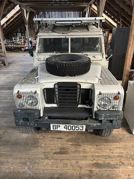 Land Rover 110