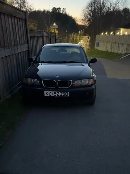 BMW 318I