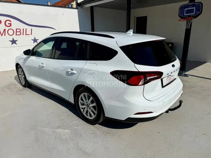 Ford Focus 2022 photo 4