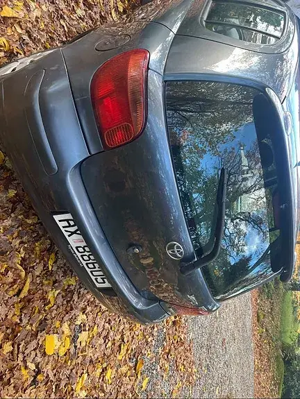 Toyota Yaris 2005 photo 3