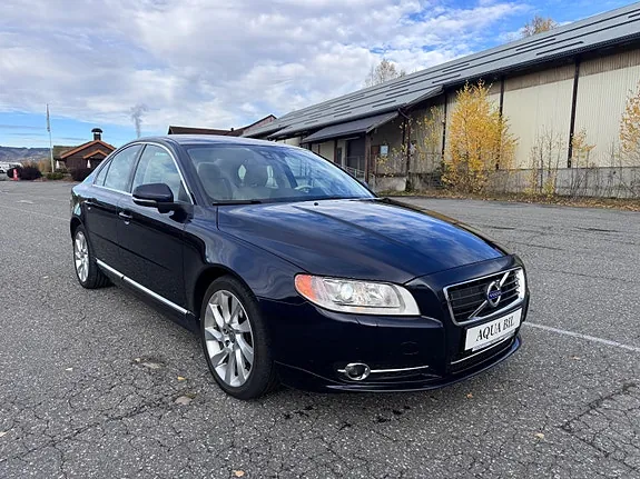 Volvo S80 2012 photo 2
