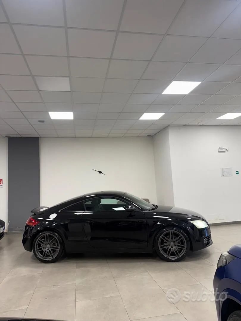 Audi Tt 2012 photo 2