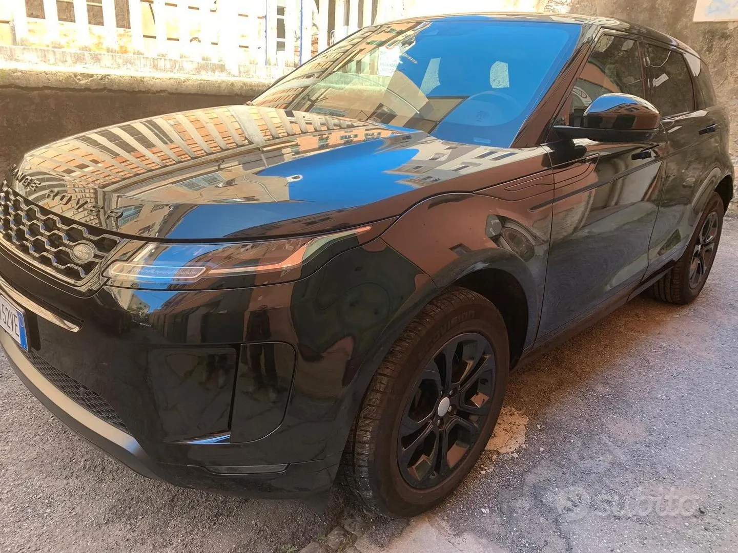 Land Rover Range Rover Evoque 2020 photo 2