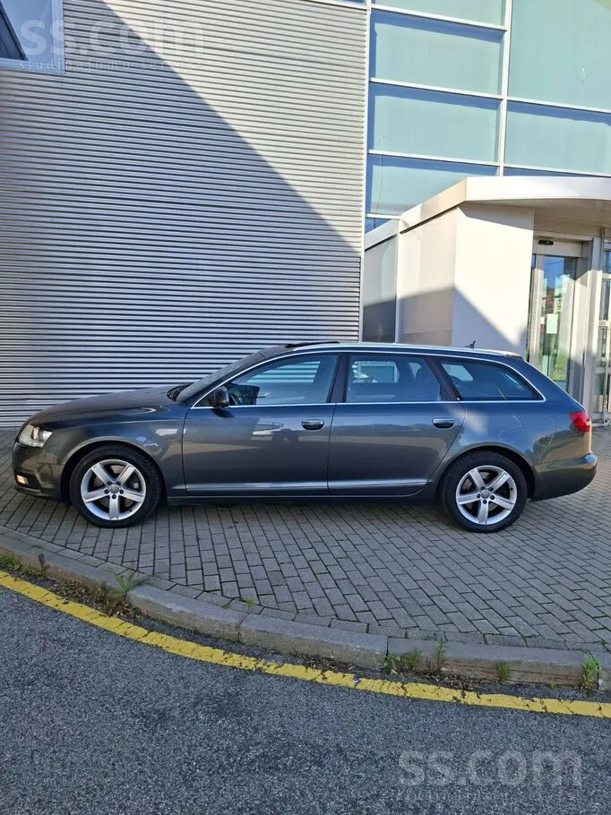 Audi A6 2011 photo 2
