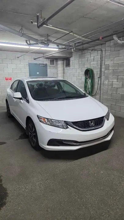 Honda Civic 2013 photo 2