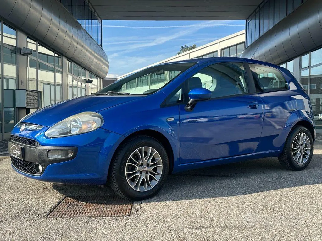 Fiat Punto Evo 2011 photo 3