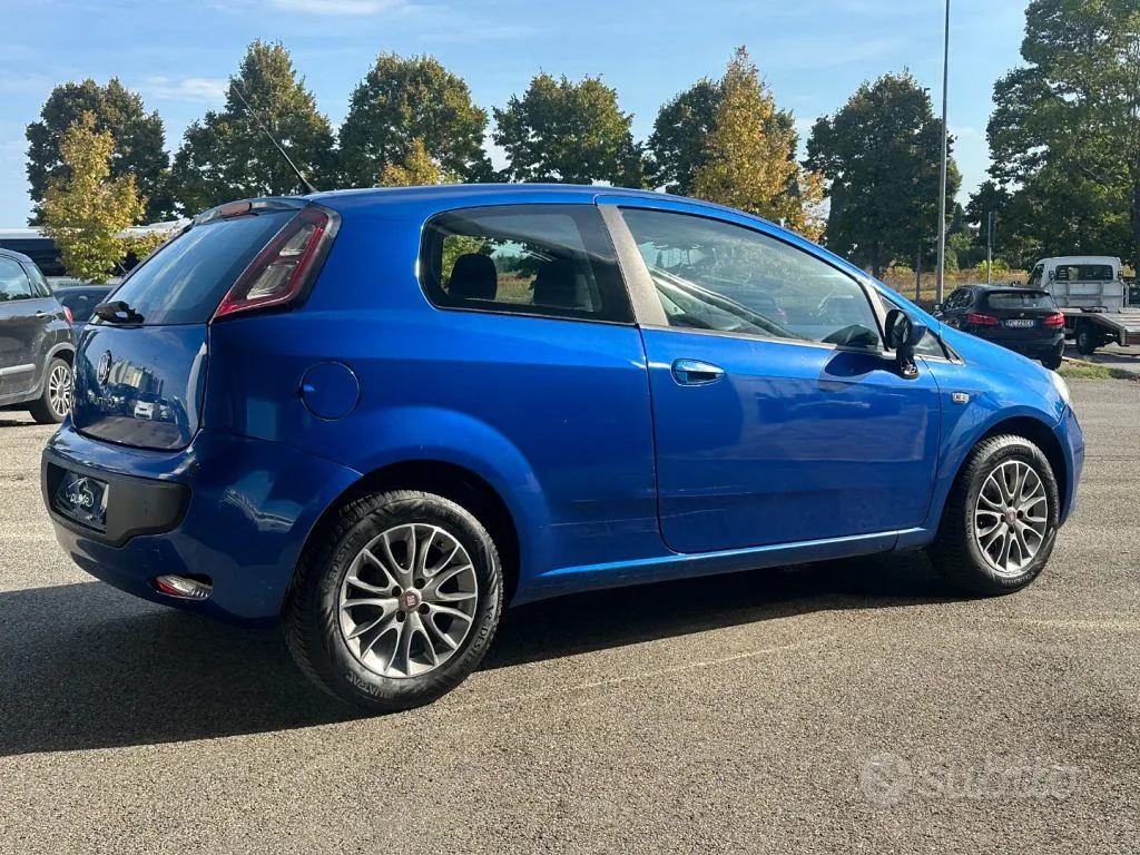 Fiat Punto Evo 2011 photo 5
