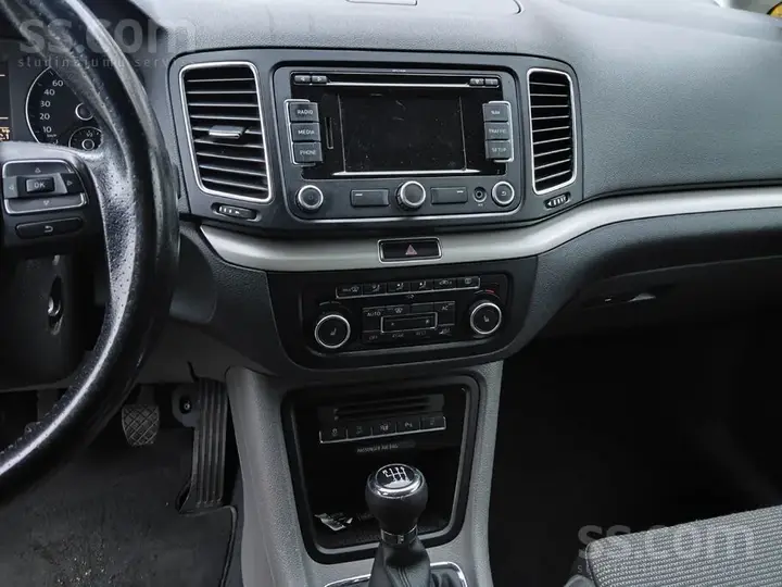 Seat Alhambra 2011 photo 5
