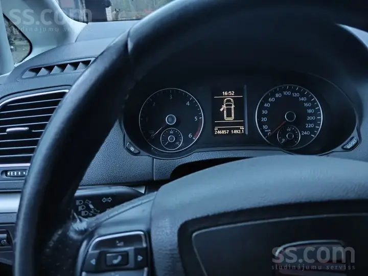 Seat Alhambra 2011 photo 4