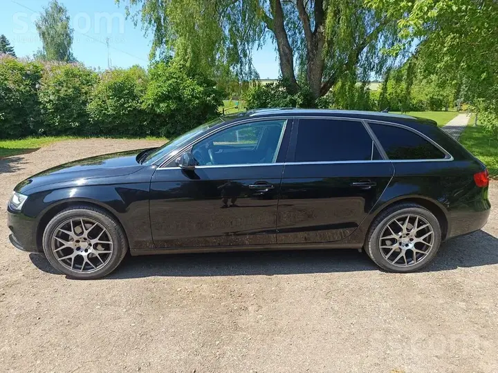 Audi A4 2013 photo 3