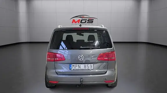 Volkswagen Touran 2011 photo 5