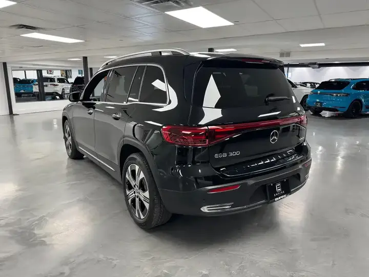 Mercedes-Benz Eqb 2025 photo 3