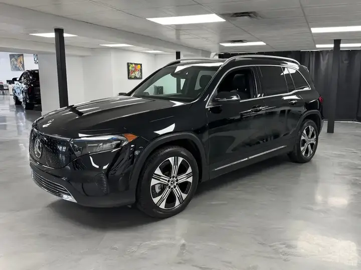 Mercedes-Benz Eqb