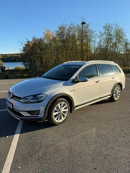 Volkswagen Golf Alltrack 2017 photo 2