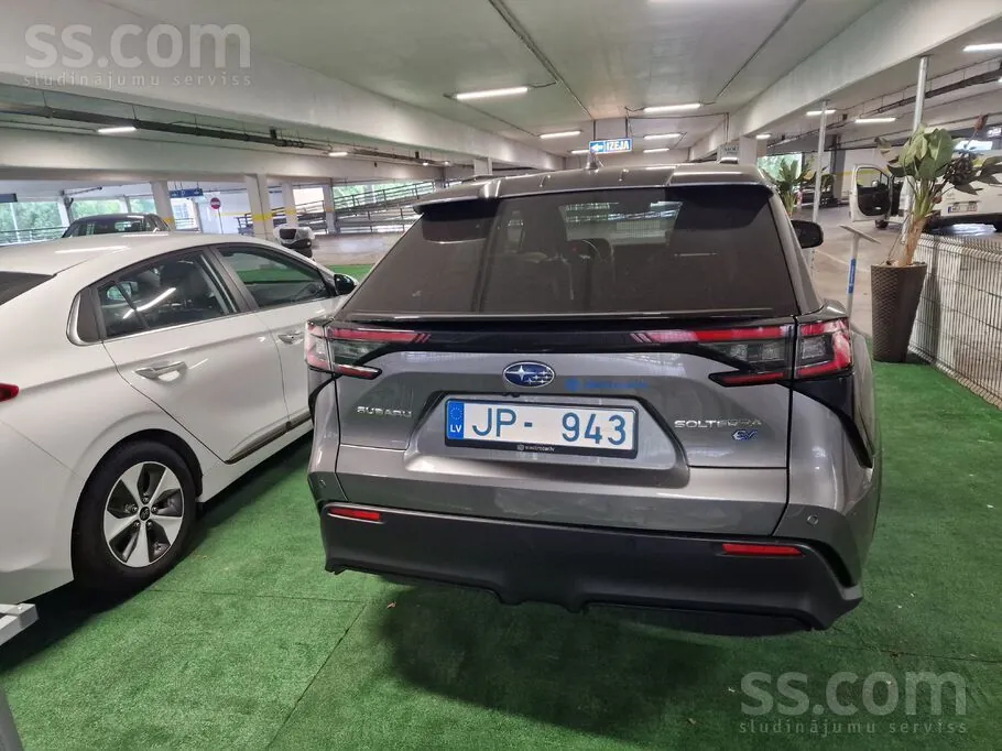 Subaru Solterra 2022 photo 2