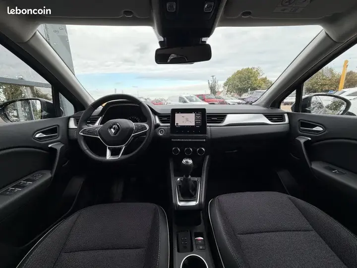 Renault Captur 2022 photo 3