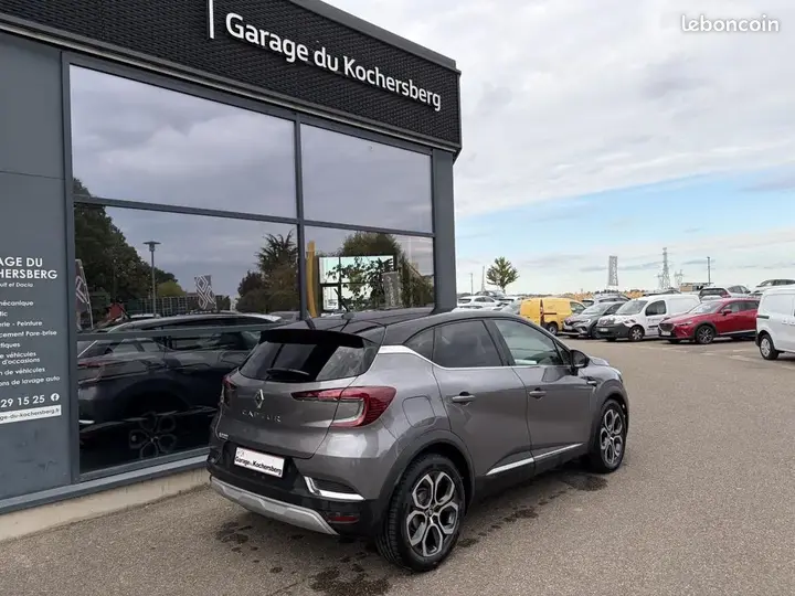 Renault Captur 2022 photo 2