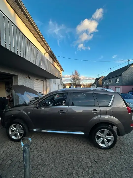 Peugeot 4007