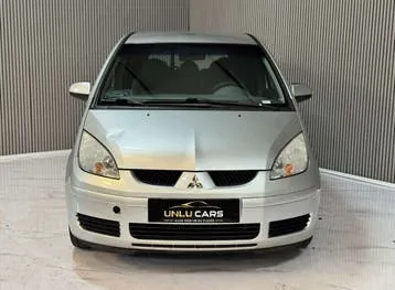 Mitsubishi Colt 2005 photo 3