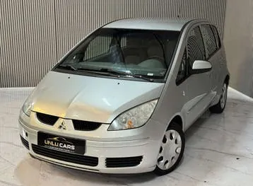 Mitsubishi Colt 2005 photo 2