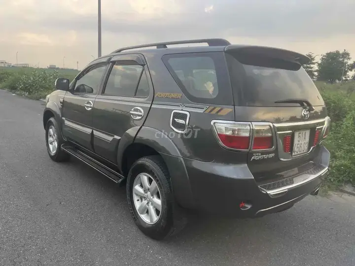 Toyota Fortuner 2009 photo 5