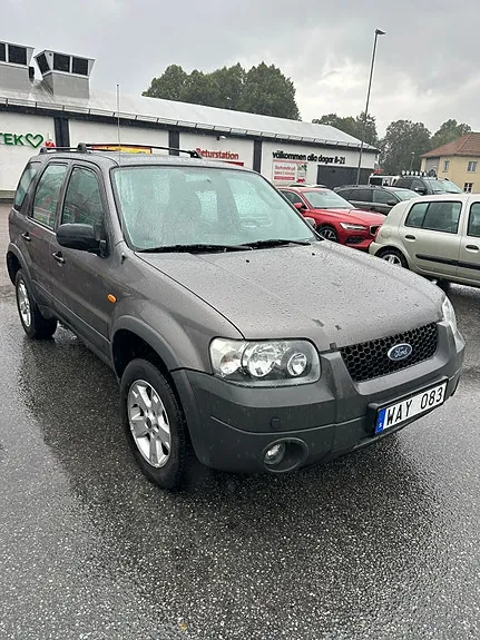 Ford Maverick 2005 photo 2