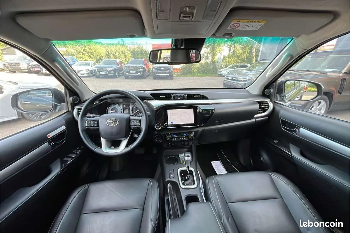 Toyota Hilux 2025 photo 3