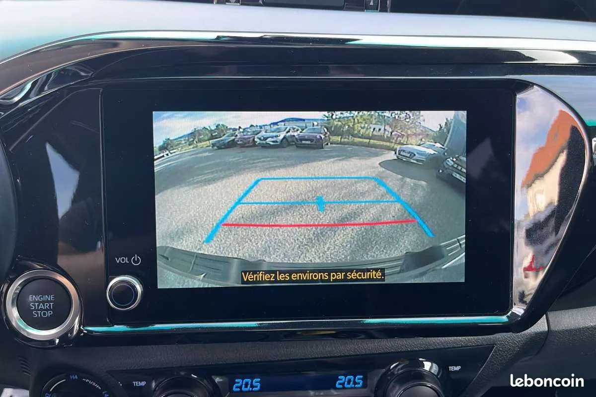 Toyota Hilux 2025 photo 5