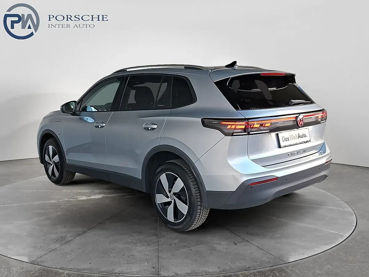 Volkswagen Tiguan 2025 photo 3