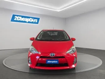 Toyota Aqua 2012 photo 3