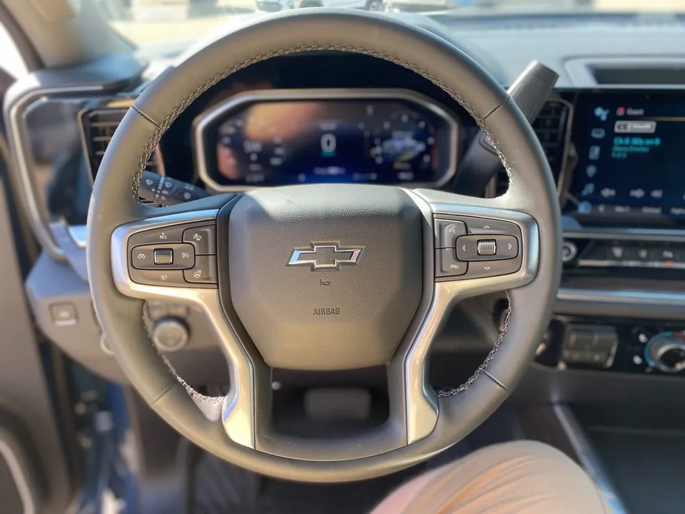 Chevrolet Silverado 3500Hd 2026 photo 4